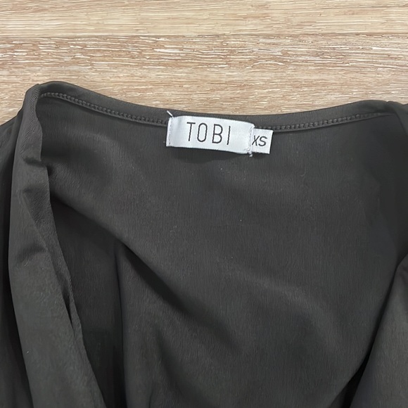 Tobi black surplice dress size xs NEW - Picture 4 of 4